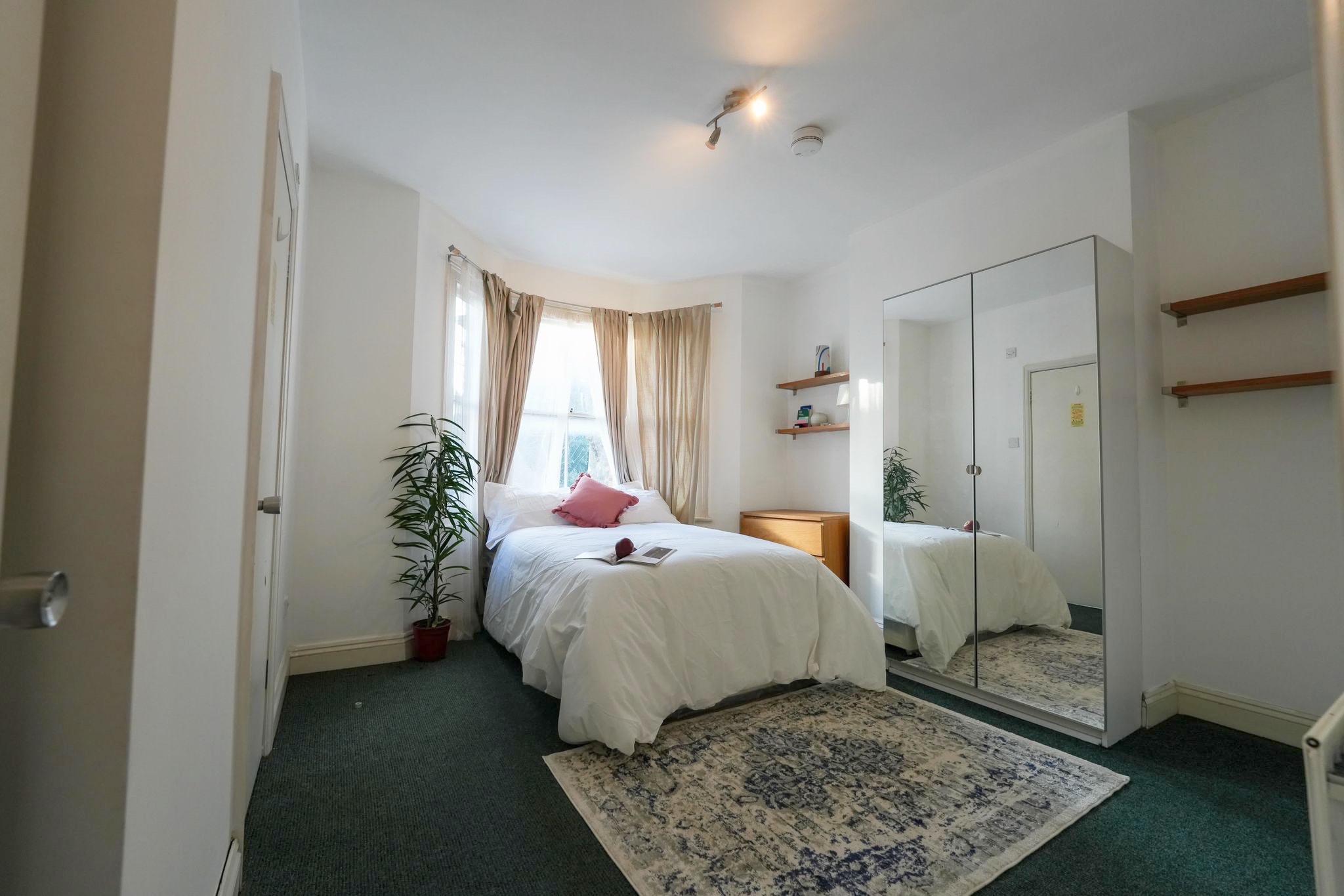 Bright Rooms in Victorian House/ Canada water - Surrey Quays